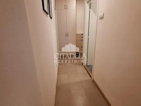 Rent, two bedroom apartment, 60m², Stari Grad, Beograd - image 7