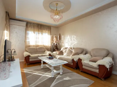 Izdavanje, jednosoban stan, 49m², Central Point, Podgorica - image 16