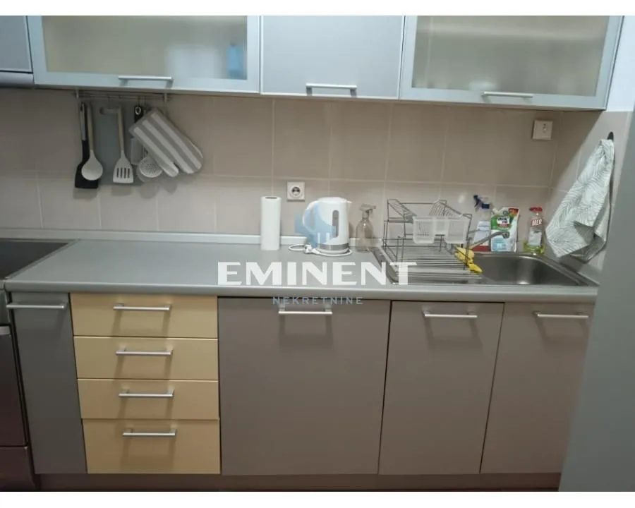 Izdavanje, dvosoban stan, 67m², Novi Beograd Blok 22, Novi Beograd Sve Podlokacije