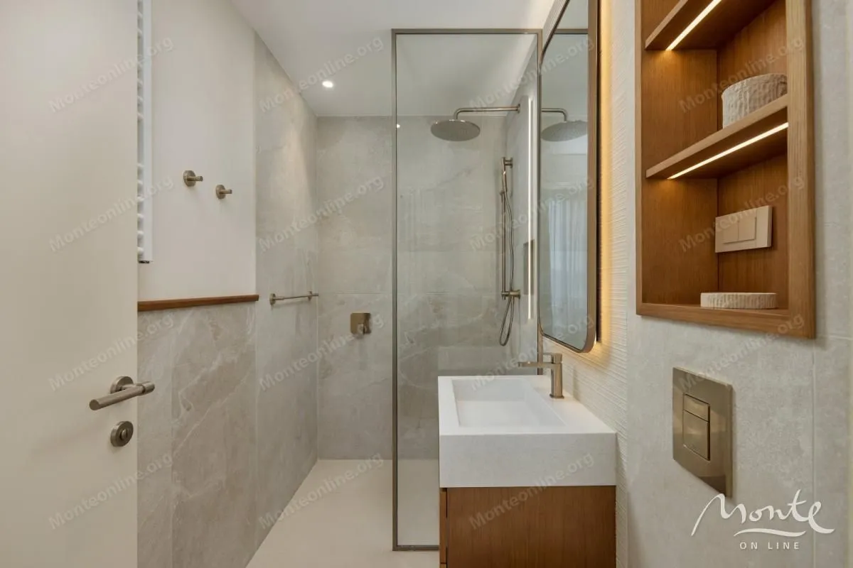 Prodaja, dvosoban stan, 110m², Porto Montenegro, Tivat