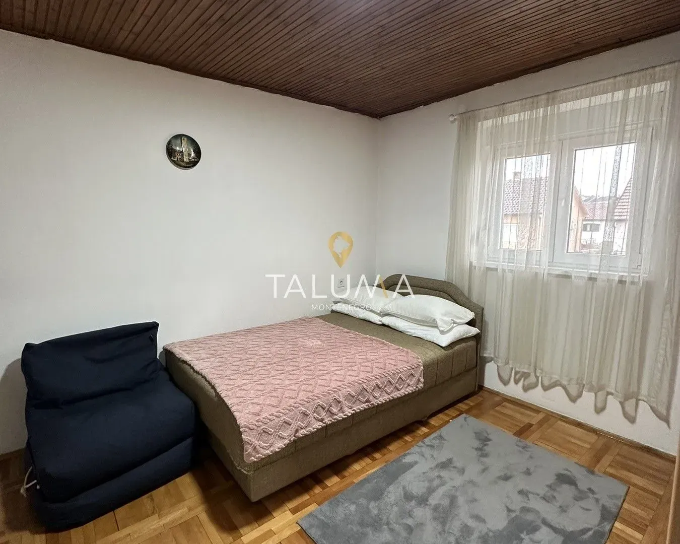 Izdavanje, trosoban stan, 100m², Stari Aerodrom, Podgorica