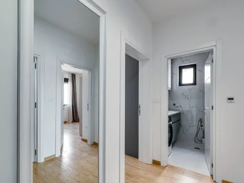 Rent, two bedroom apartment, 60m², Centar, Budva - image 2
