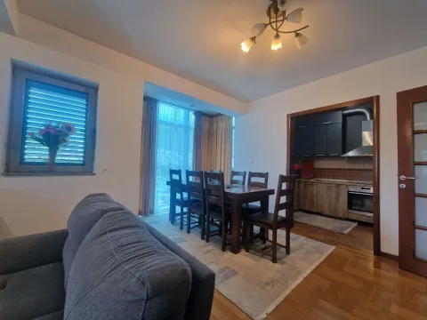 Rent, two bedroom apartment, 81m², Budva, Crna Gora - image 10