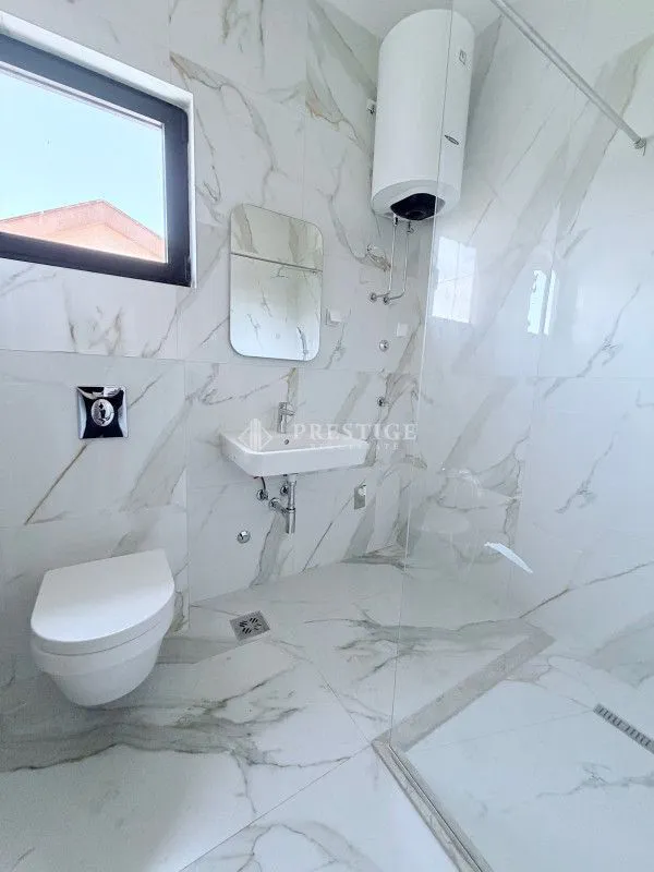 Prodaja, garsonjera, 33m², Momišići, Podgorica