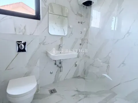 Prodaja, garsonjera, 33m², Momišići, Podgorica - image 8