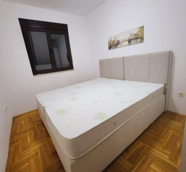 Izdavanje, jednosoban stan, 42m², Budva, Crna Gora