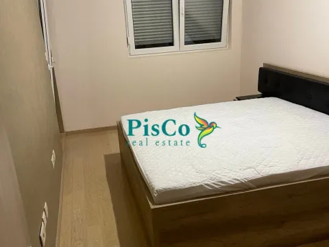 Izdavanje, trosoban stan, 100m², City Kvart, Podgorica - image 3