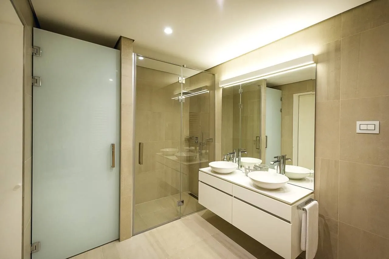 Rent, two bedroom apartment, 178m², Dukley Gardens, Budva