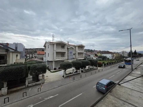 Rent, apartment, 45m², Dalmatinska ulica, Podgorica - image 11