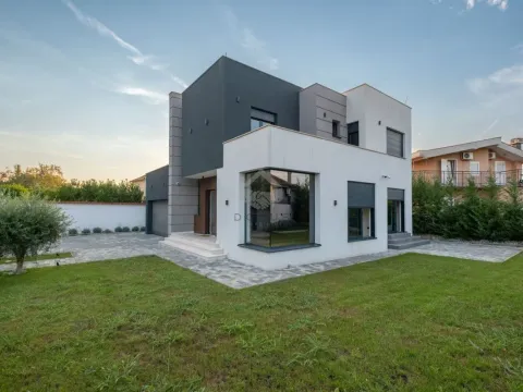 Rent, house, 180m², Donja Gorica, Podgorica - image 1