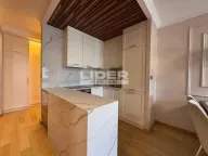 Izdavanje, trosoban stan, 60m², Vračar Centar, Vračar Sve Podlokacije - image 11