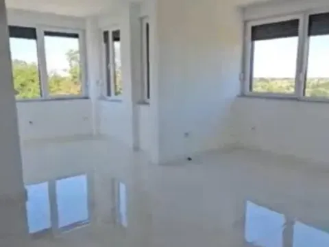 Prodaja, četvorosoban stan, 200m², Sremska Kamenica, Petrovaradin - image 1