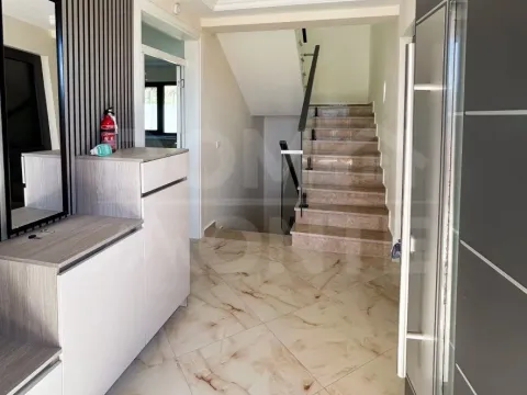 Rent, house, 130m², Tivat, Crna Gora - image 4