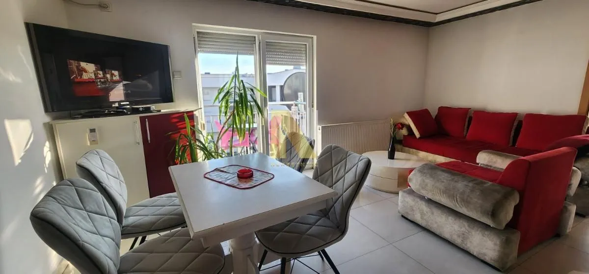 Izdavanje, trosoban stan, 60m², Petrovaradin, Novi Sad