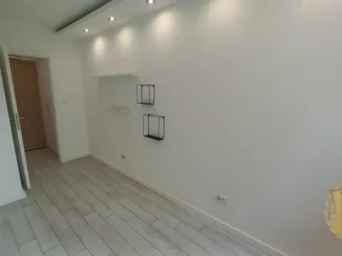 Izdavanje, dvosoban stan, 50m², Voždovac Sve Podlokacije, Beograd - image 10