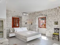 Prodaja, kuća, 410m², Kotor, Crna Gora - image 31