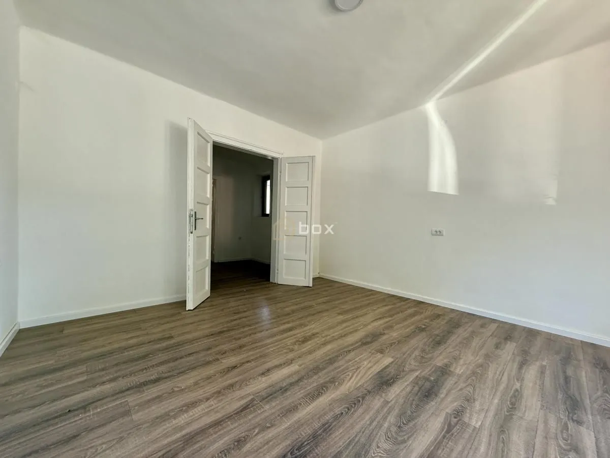 Prodaja, jednosoban stan, 54m², Palilula, Niš