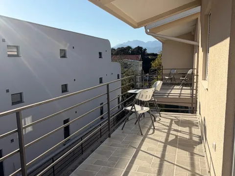 Rent, one bedroom apartment, 42m², Bonići, Tivat - image 9