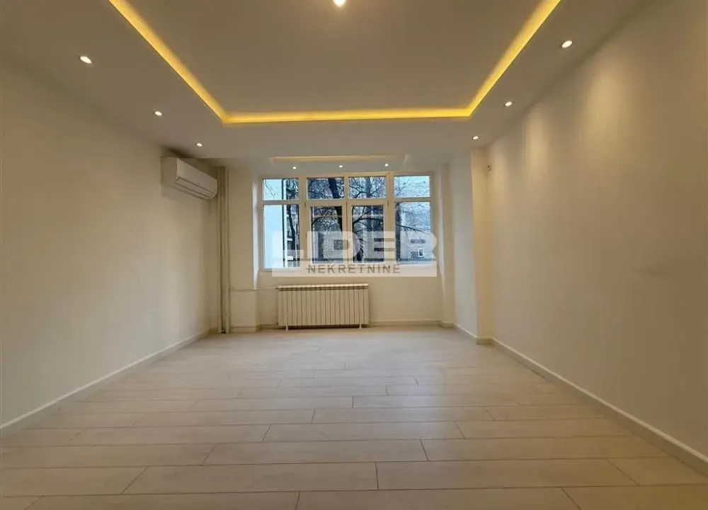 Prodaja, dvosoban stan, 60m², Stari Grad, Beograd