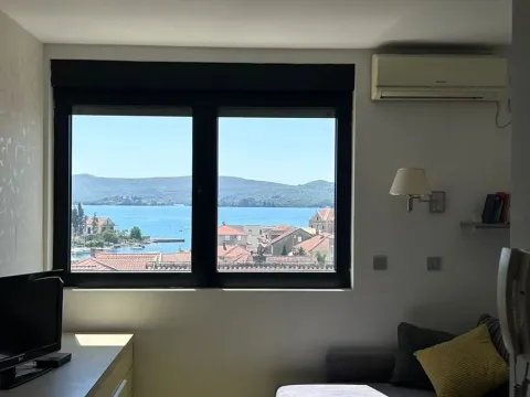 Izdavanje, garsonjera, 25m², Tivat, Crna Gora - image 7