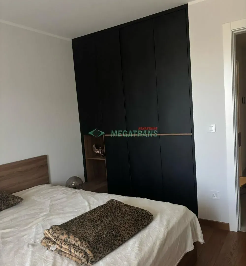 Izdavanje, dvosoban stan, 50m², Tošin bunar, Novi Beograd Sve Podlokacije