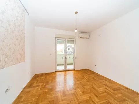 Prodaja, jednosoban stan, 52m², Tuški Put, Podgorica - image 5