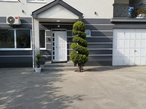 Rent, office space, 110m², Stari Aerodrom, Podgorica - image 3