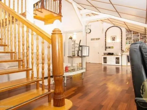 Izdavanje, trosoban stan, 110m², Stari Grad, Beograd - image 5