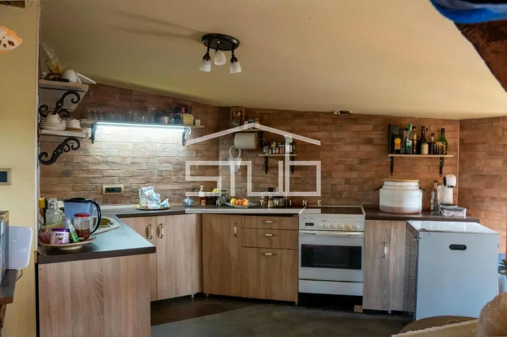 Prodaja, trosoban stan, 114m², Centar, Pančevo