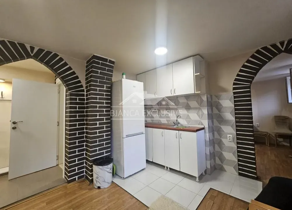Prodaja, jednosoban stan, 36m², Zemun Kalvarija, Zemun Sve Podlokacije
