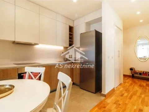 Rent, three bedroom apartment, 86m², Savski Venac, Beograd - image 11