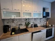 Izdavanje, dvosoban stan, 60m2, Centar, Bar