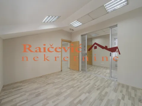 Rent, office space, 183m², Savski Venac, Beograd - image 9