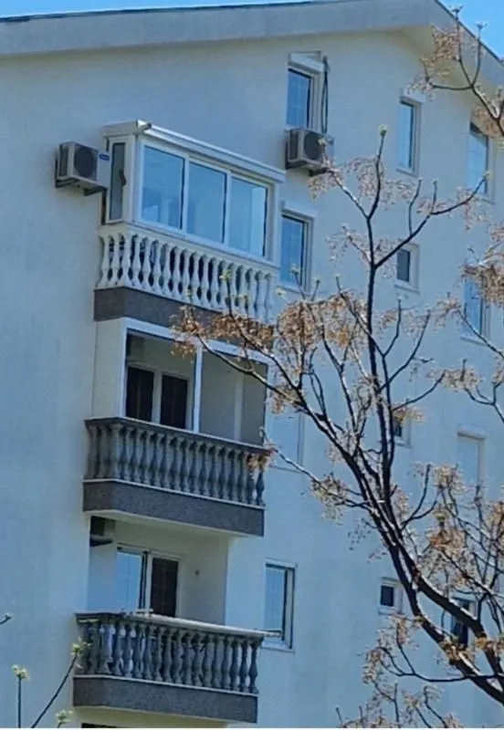 Sale, three bedroom apartment, 76m², Sutomore, Bar