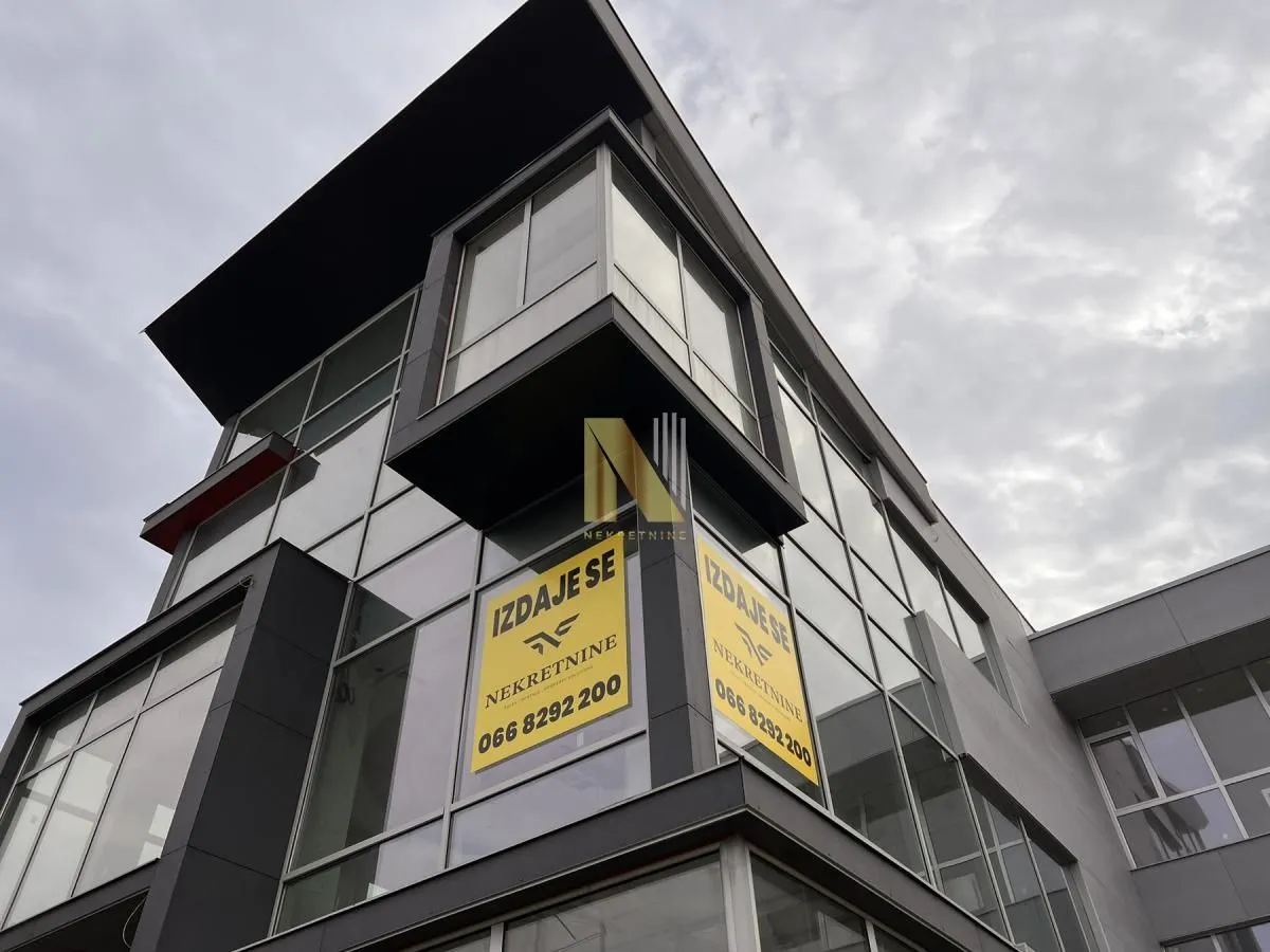 Rent, office space, 4513m², Šangaj, Novi Sad Sve Podlokacije