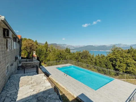 Sale, house, 176m², Kotor, Crna Gora - image 3
