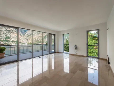 Sale, apartment, 510m², Muo, Kotor - image 15