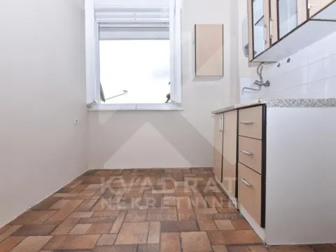 Izdavanje, poslovni prostor, 60m², Preko Morače, Podgorica - image 5