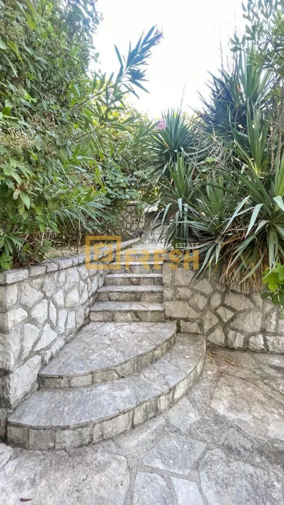 Prodaja, kuća, 185m², Tivat, Crna Gora