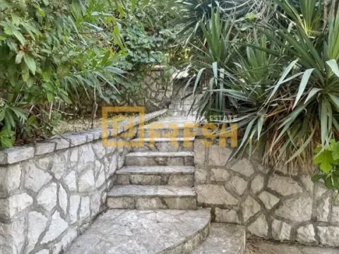 Prodaja, kuća, 185m², Tivat, Crna Gora - image 6