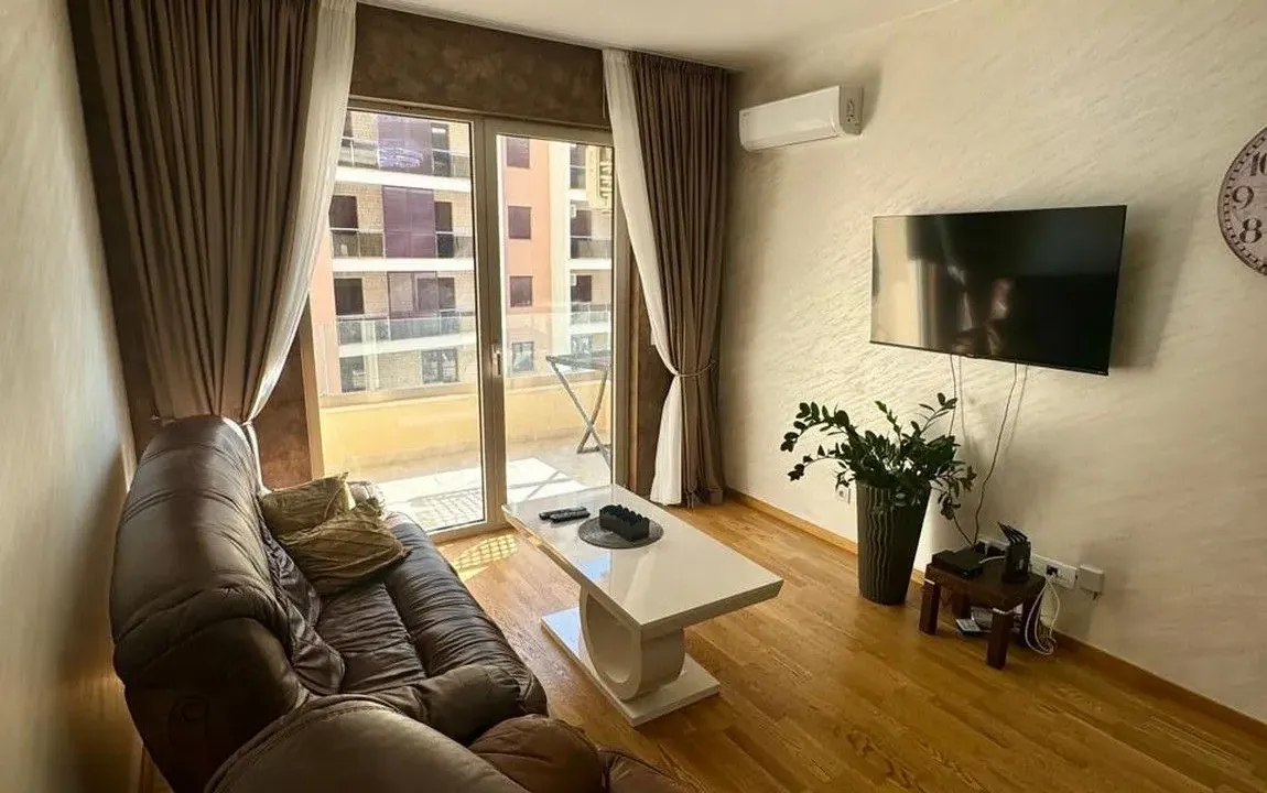 Sale, two bedroom apartment, 59m², Bečići, Budva