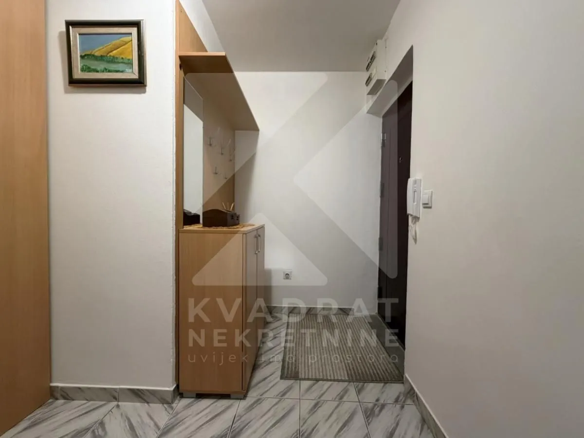 Prodaja, jednosoban stan, 49m², Stari Aerodrom, Podgorica