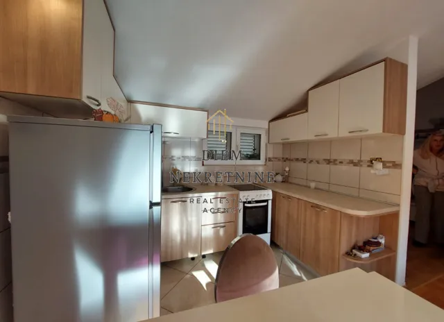 Prodaja, dvosoban stan, 62m², Dobrota, Kotor