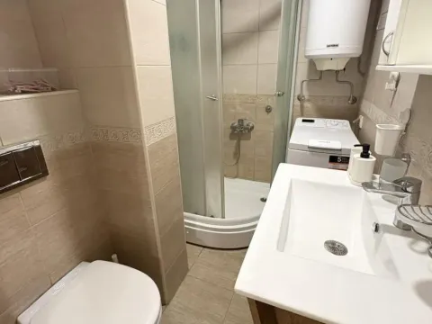 Rent, three bedroom apartment, 65m², Stari Grad, Beograd - image 9
