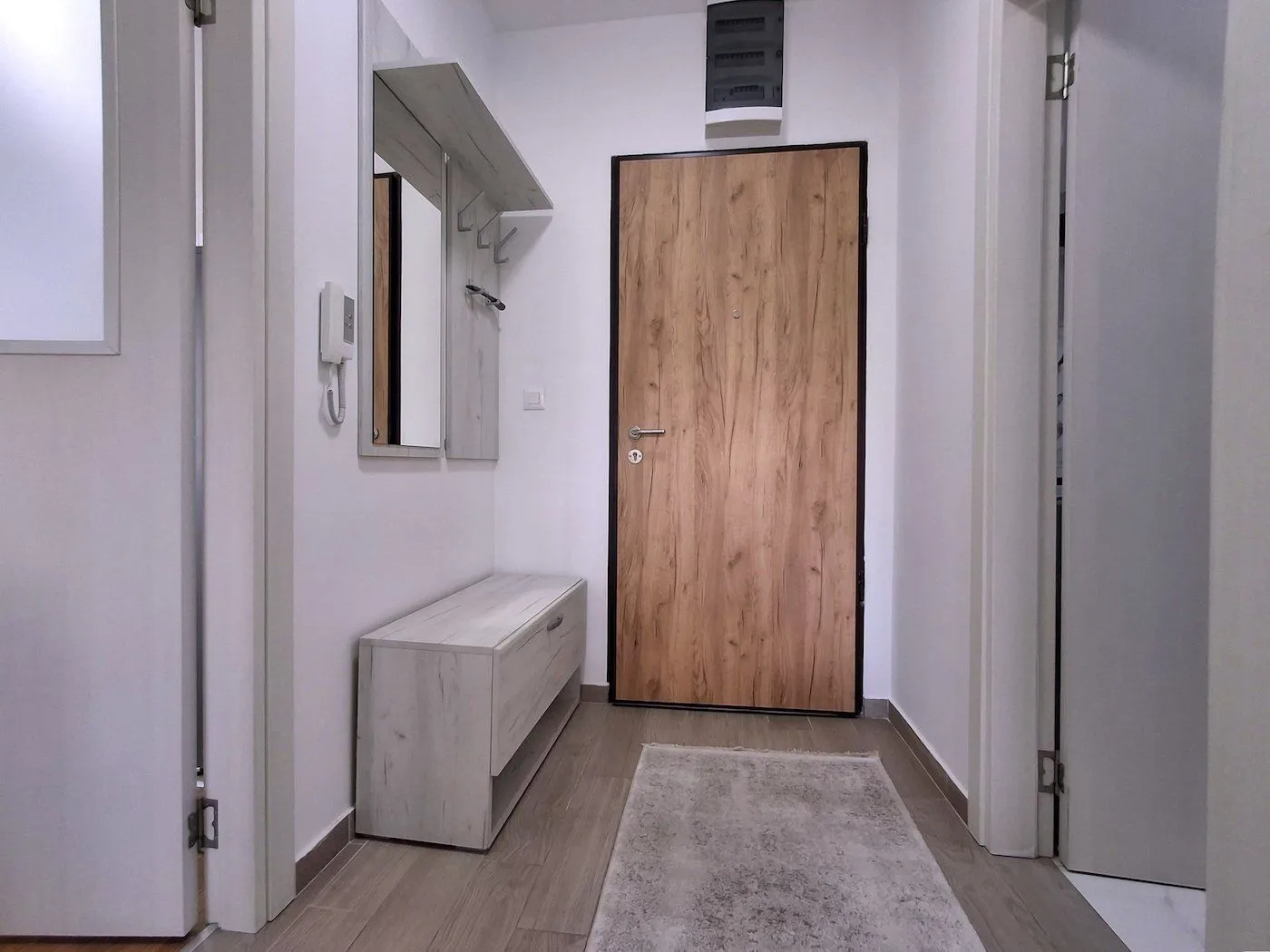 Rent, one bedroom apartment, 47m², Stari Aerodrom, Podgorica