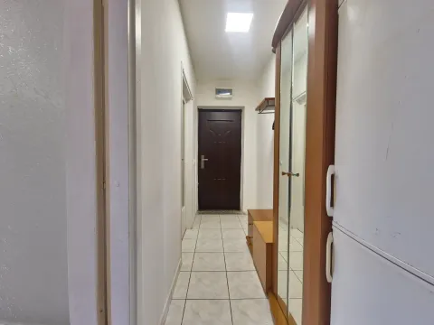 Rent, one bedroom apartment, 45m², Budva, Crna Gora - image 5