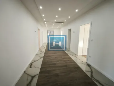 Sale, house, 400m², Varvarin, Srbija - image 13