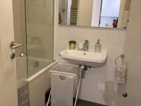 Rent, two bedroom apartment, 54m², Palilula Sve Podlokacije, Beograd - image 15
