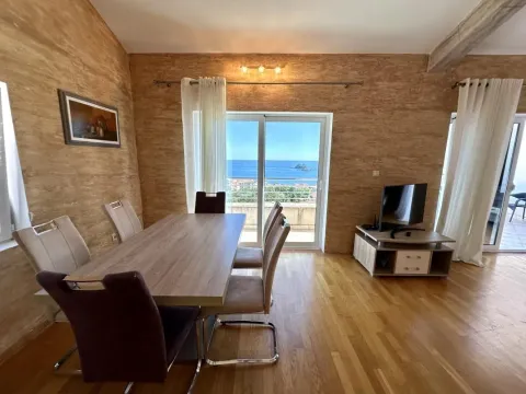 Sale, two bedroom apartment, 105m², Petrovac, Budva - image 3