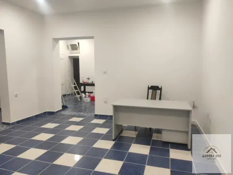 Izdavanje, poslovni prostor, 70m², Ruma, Srbija - image 3